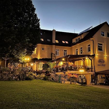Hotel Lipa Бойниці Екстер'єр фото