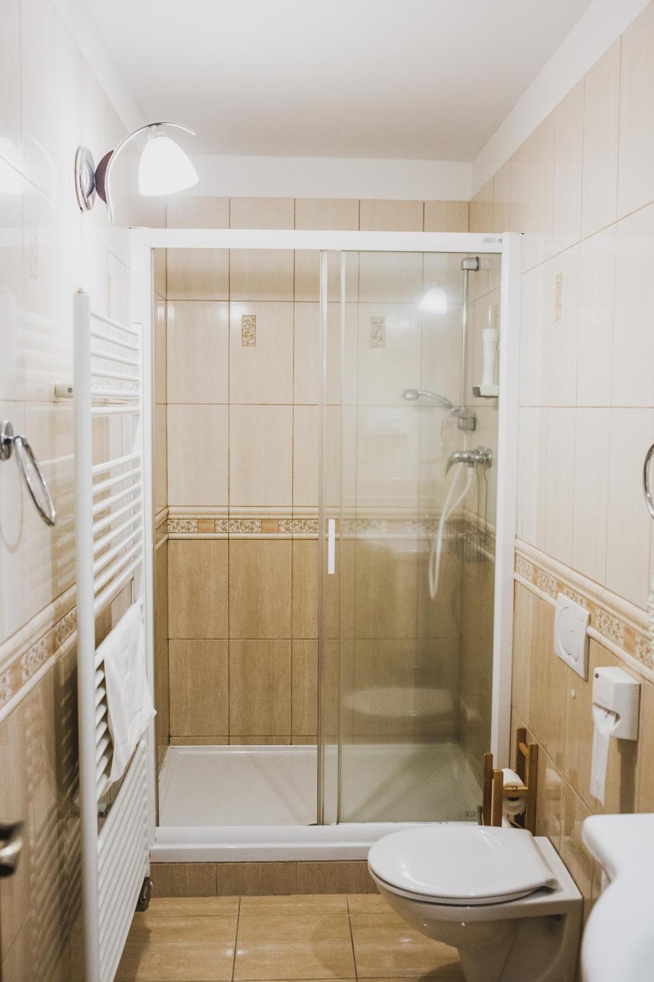 Hotel Lipa Бойниці Екстер'єр фото